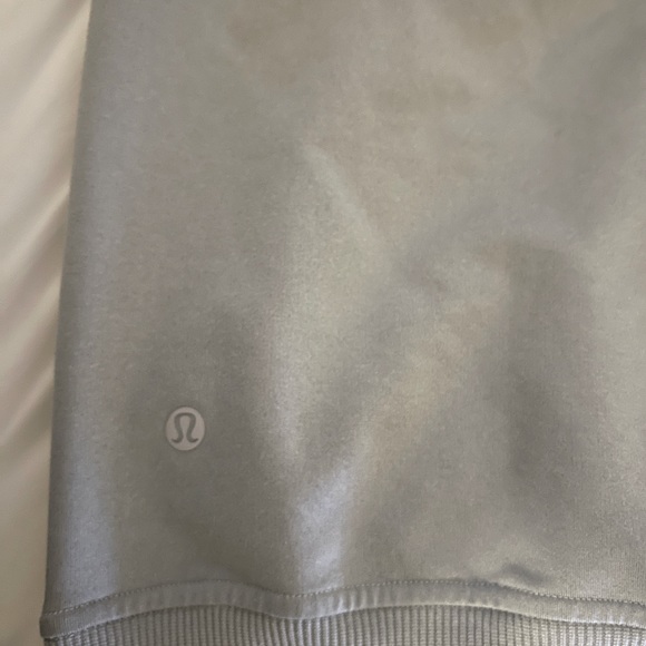 Lululemon Gray Crewneck with Zippered Pockets - like new - Picture 4 of 5